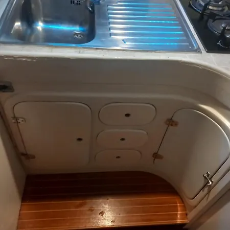 Boatloveboat *