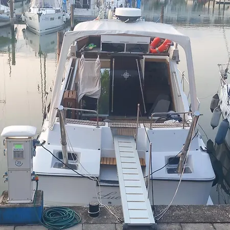 Boatloveboat Múggia